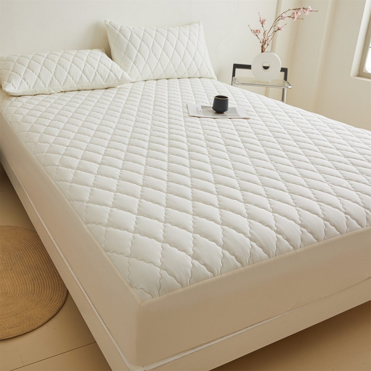 91家纺网 家纺一手货源 找家纺 （总）雯豆家纺 2025新品外贸亚马逊纯色防水夹棉床笠跨境电商速卖通床罩可定制尺寸