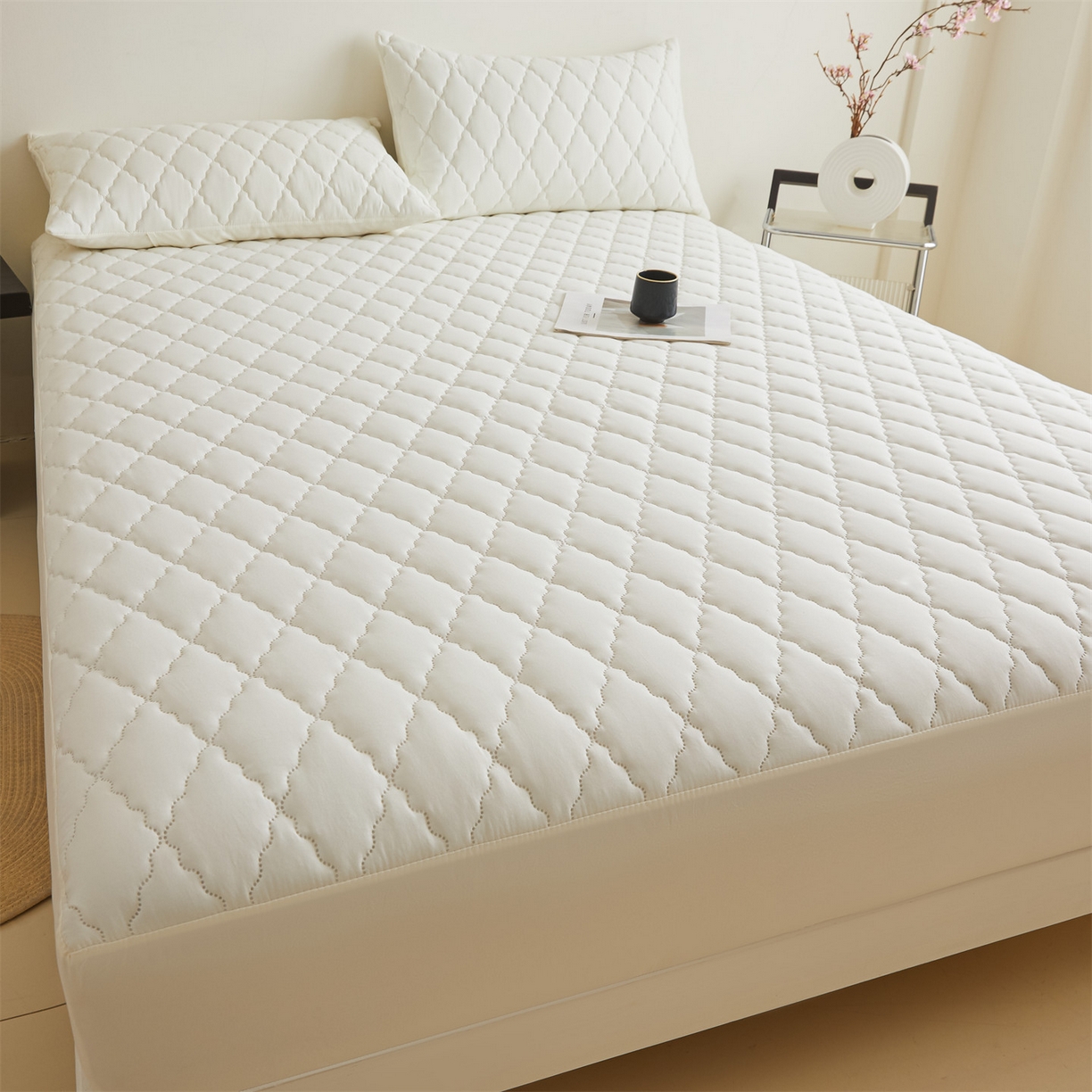 91家纺网 家纺一手货源 找家纺 （总）雯豆家纺 2025新品外贸亚马逊纯色防水夹棉床笠跨境电商速卖通床罩可定制尺寸