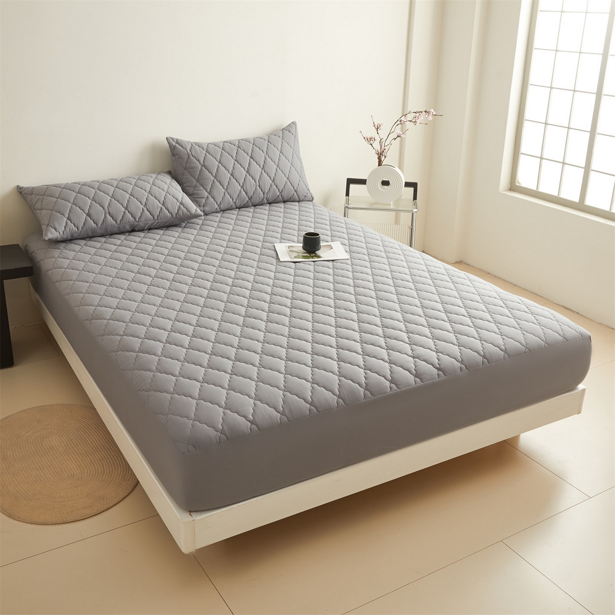 91家纺网 家纺一手货源 找家纺 雯豆家纺 2025新品外贸亚马逊纯色防水夹棉床笠跨境电商速卖通床罩可定制尺寸 菱形格防水床笠-浅灰