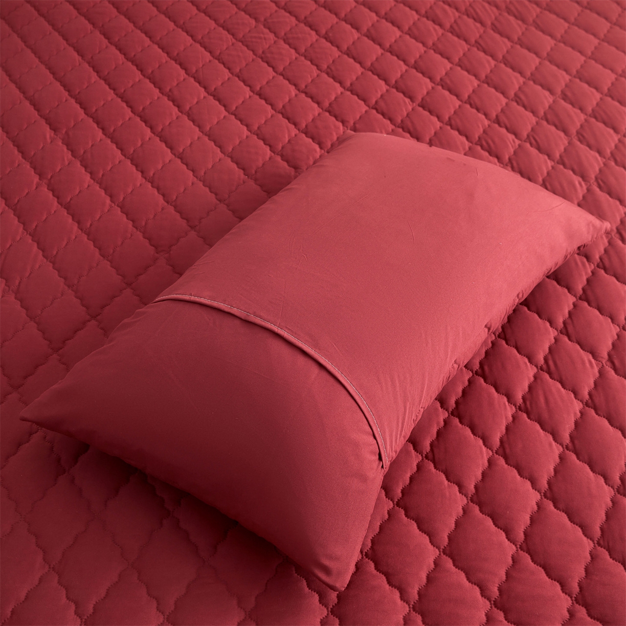 91家纺网 家纺一手货源 找家纺 雯豆家纺 2025新品外贸亚马逊纯色防水夹棉床笠跨境电商速卖通床罩可定制尺寸 菱形格防水床笠-酒红