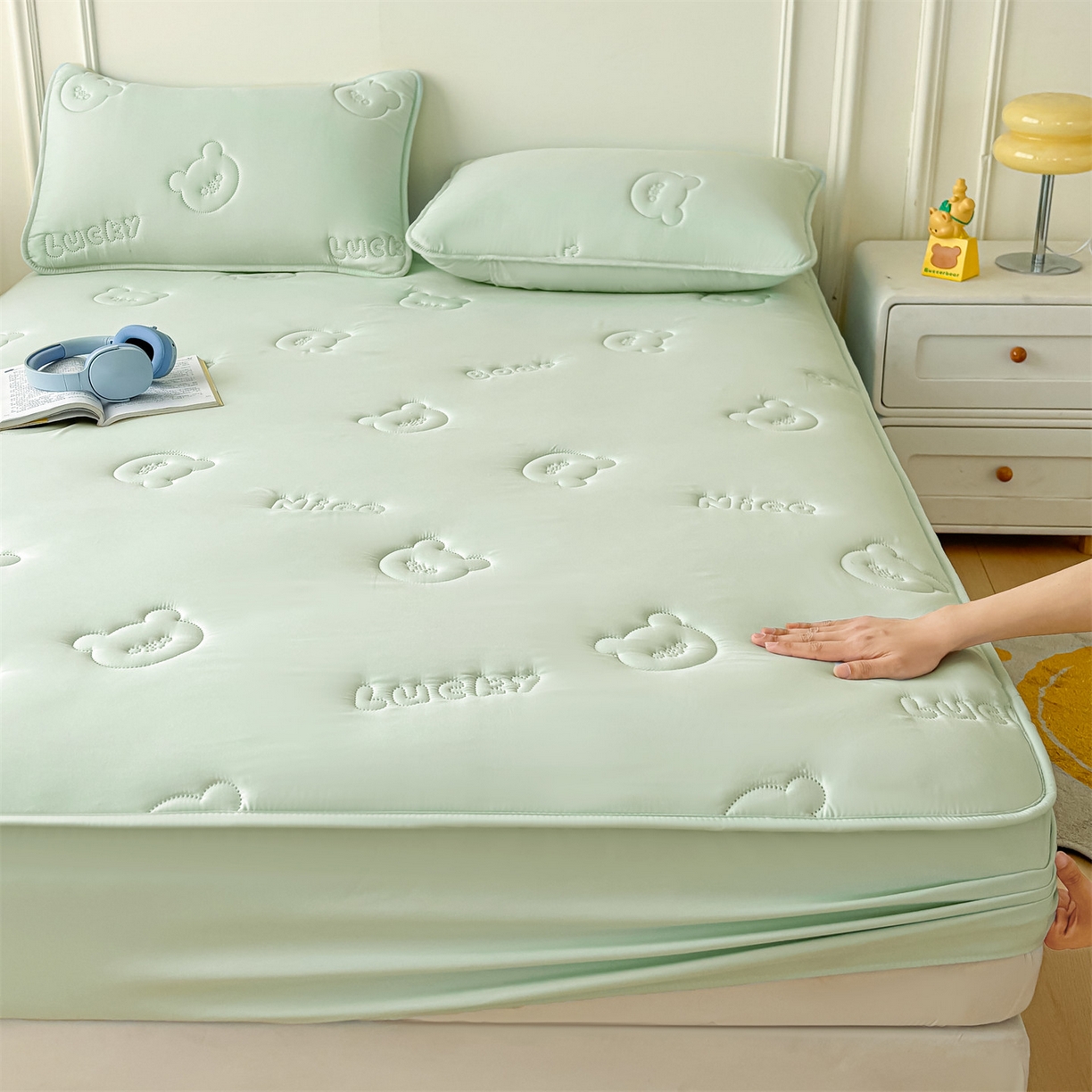 91家纺网 家纺一手货源 找家纺 （总）雯豆家纺 2025超声波夹棉防水床笠三件套纯色素色隔尿床罩床垫保护套