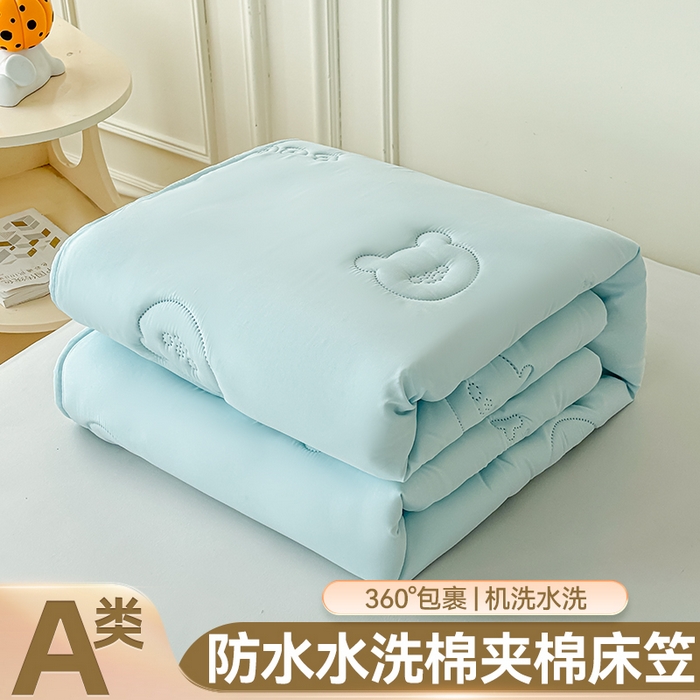 91家纺网 家纺一手货源 找家纺 雯豆家纺 2025超声波夹棉防水床笠三件套纯色素色隔尿床罩床垫保护套 小熊仔-天空蓝