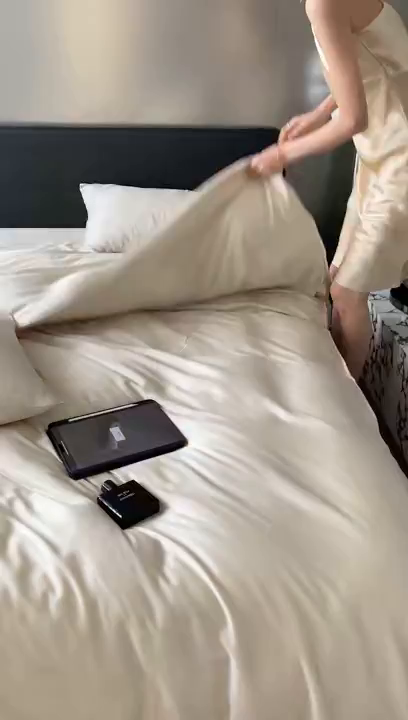 91家纺网 家纺一手货源 找家纺 群鹿蚕丝羽绒馆 2025新款60支兰精天丝纯色双拼四件套 极地白