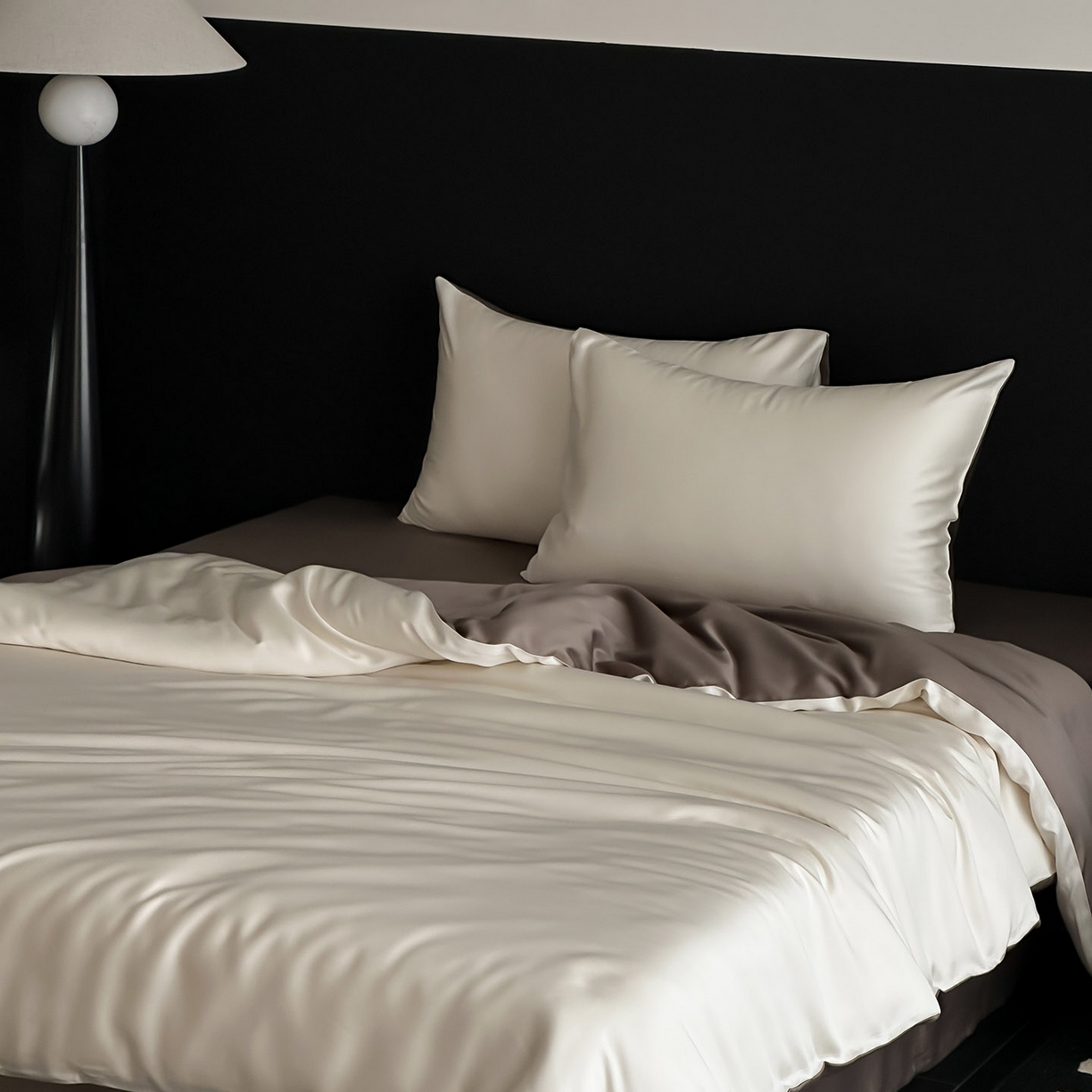 91家纺网 家纺一手货源 找家纺 群鹿蚕丝羽绒馆 2025新款60支兰精天丝纯色双拼四件套 乳蛋白-冷岩灰