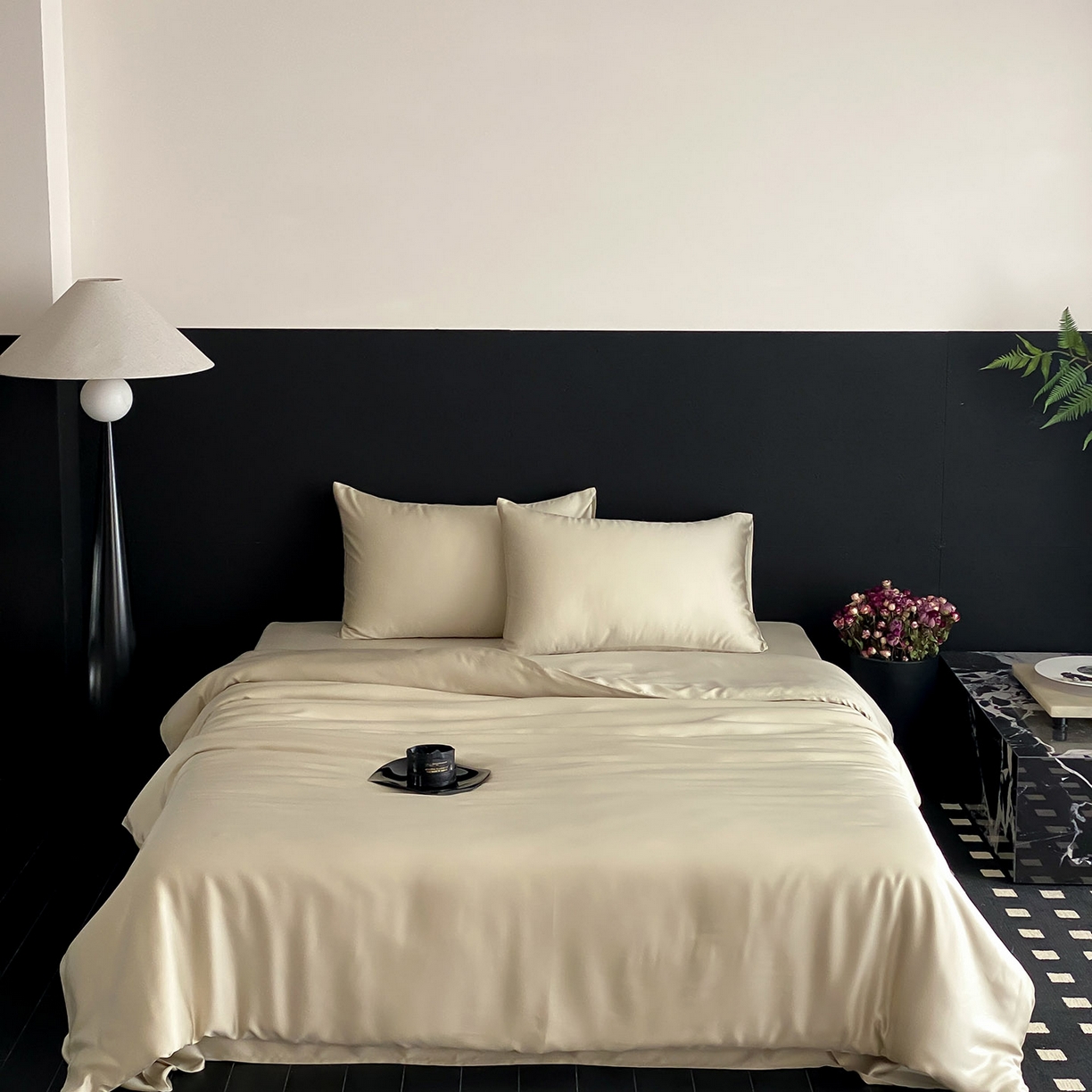 91家纺网 家纺一手货源 找家纺 群鹿蚕丝羽绒馆 2025新款60支兰精天丝纯色双拼四件套 烟轻绿