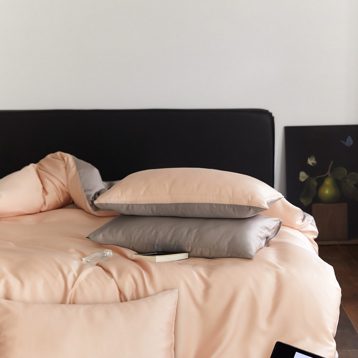 91家纺网 家纺一手货源 找家纺 群鹿蚕丝羽绒馆 2025新款60支兰精天丝纯色双拼四件套 月光色-岩石灰