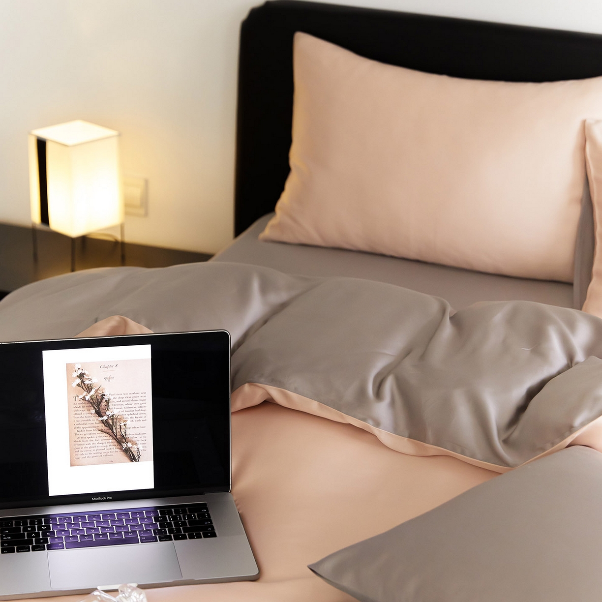 91家纺网 家纺一手货源 找家纺 群鹿蚕丝羽绒馆 2025新款60支兰精天丝纯色双拼四件套 月光色-岩石灰