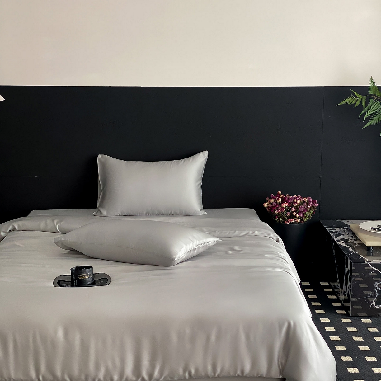 91家纺网 家纺一手货源 找家纺 群鹿蚕丝羽绒馆 2025新款60支兰精天丝纯色双拼四件套 云纱灰