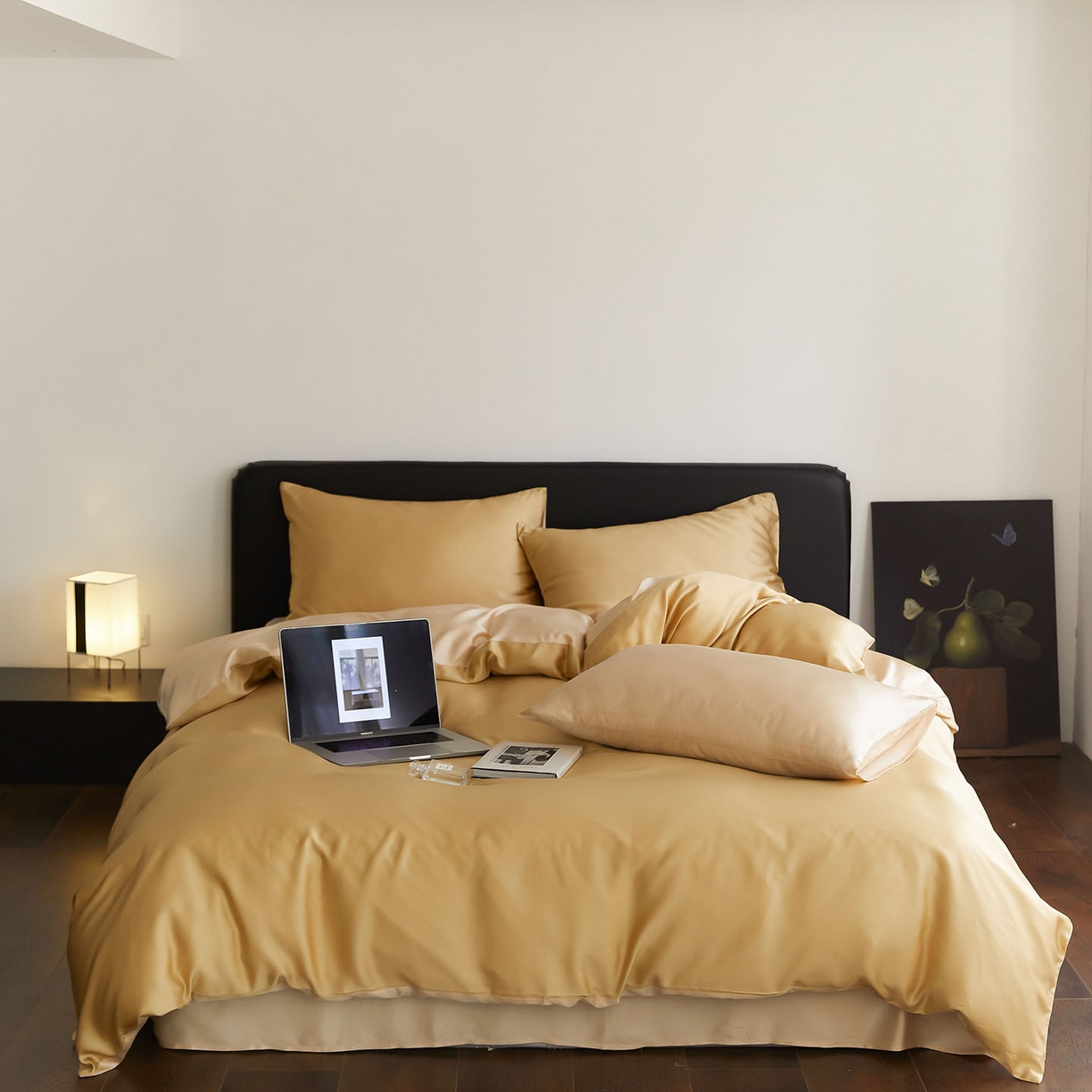 91家纺网 家纺一手货源 找家纺 群鹿蚕丝羽绒馆 2025新款60支兰精天丝纯色双拼四件套 芝士黄-沙茶色