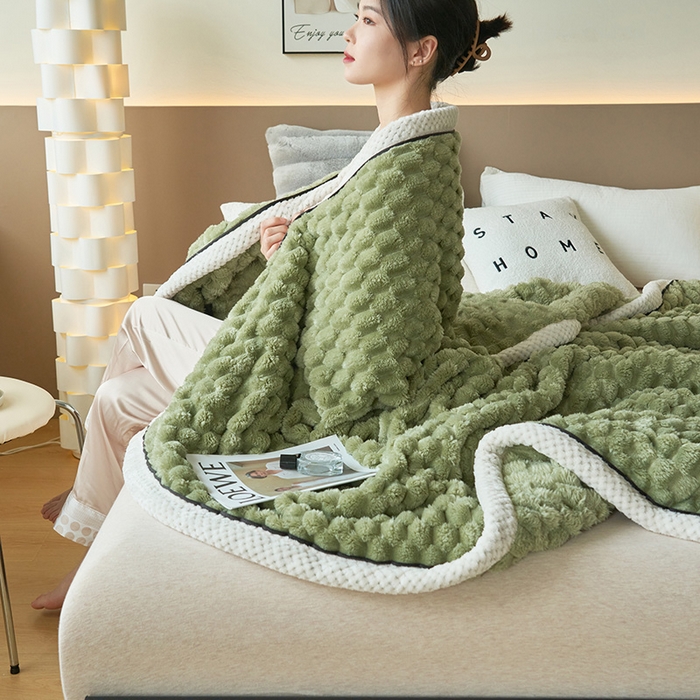 91家纺网 家纺一手货源 找家纺 乐家欣 2025新款A类金龟绒多功能毛毯高克重法莱绒牛奶绒贝贝绒保暖毛毯 冷淡绿