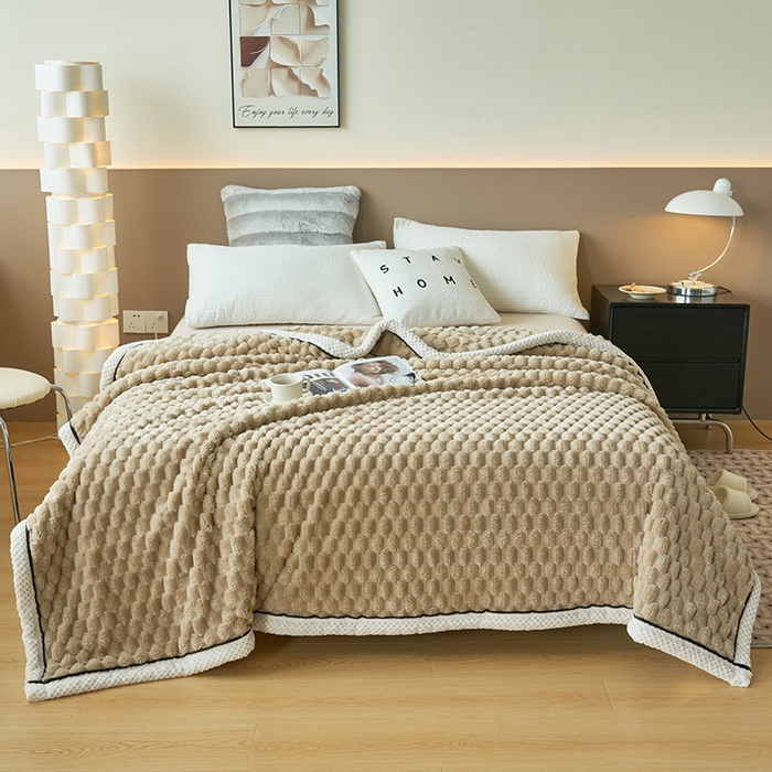 91家纺网 家纺一手货源 找家纺 乐家欣 2025新款A类金龟绒多功能毛毯高克重法莱绒牛奶绒贝贝绒保暖毛毯 奶咖