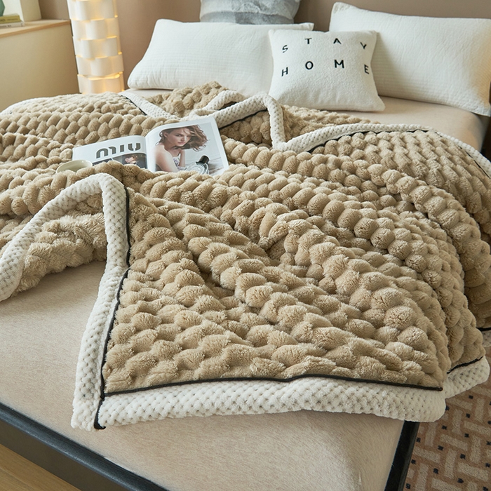 91家纺网 家纺一手货源 找家纺 乐家欣 2025新款A类金龟绒多功能毛毯高克重法莱绒牛奶绒贝贝绒保暖毛毯 奶咖