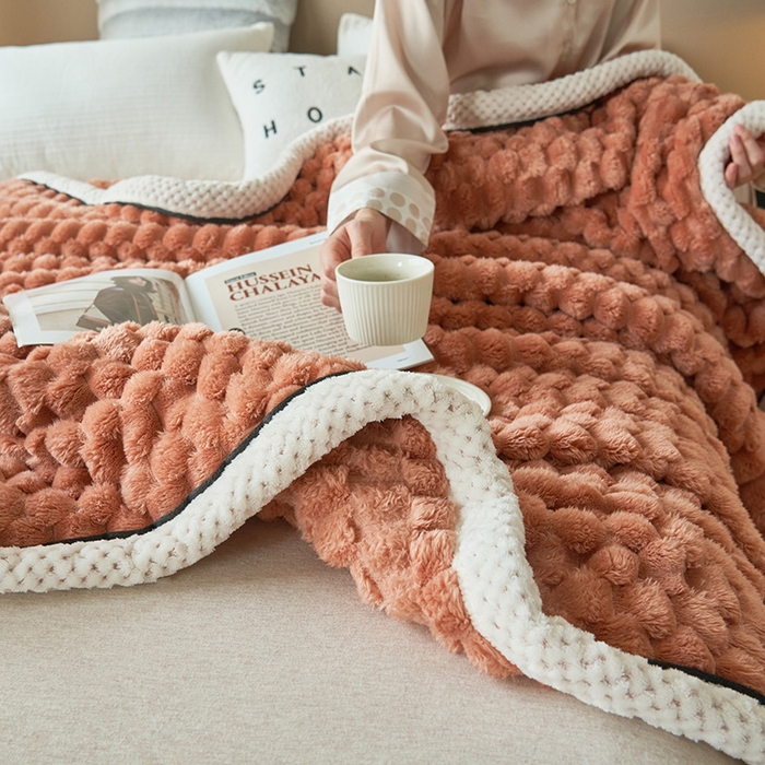 91家纺网 家纺一手货源 找家纺 乐家欣 2025新款A类金龟绒多功能毛毯高克重法莱绒牛奶绒贝贝绒保暖毛毯 暖橘