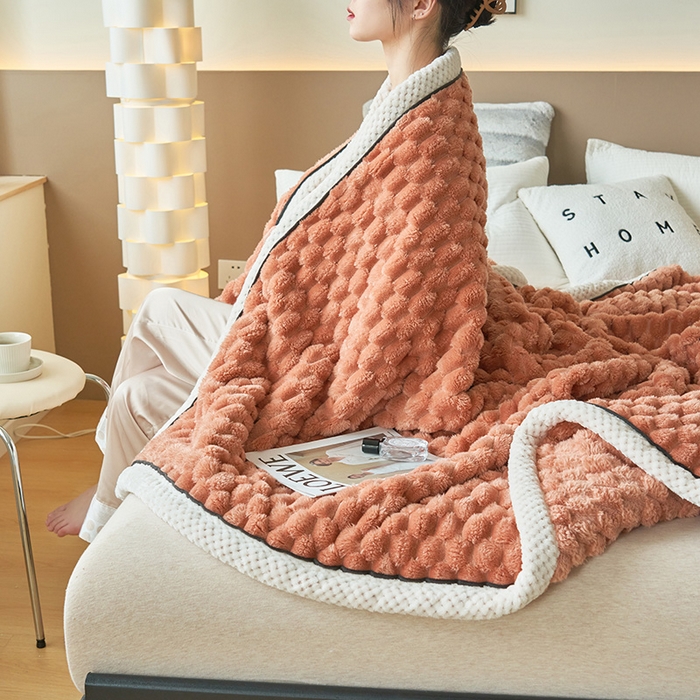 91家纺网 家纺一手货源 找家纺 乐家欣 2025新款A类金龟绒多功能毛毯高克重法莱绒牛奶绒贝贝绒保暖毛毯 暖橘