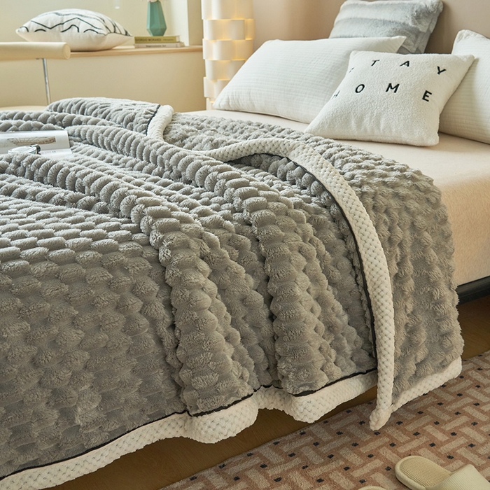 91家纺网 家纺一手货源 找家纺 乐家欣 2025新款A类金龟绒多功能毛毯高克重法莱绒牛奶绒贝贝绒保暖毛毯 绅士灰