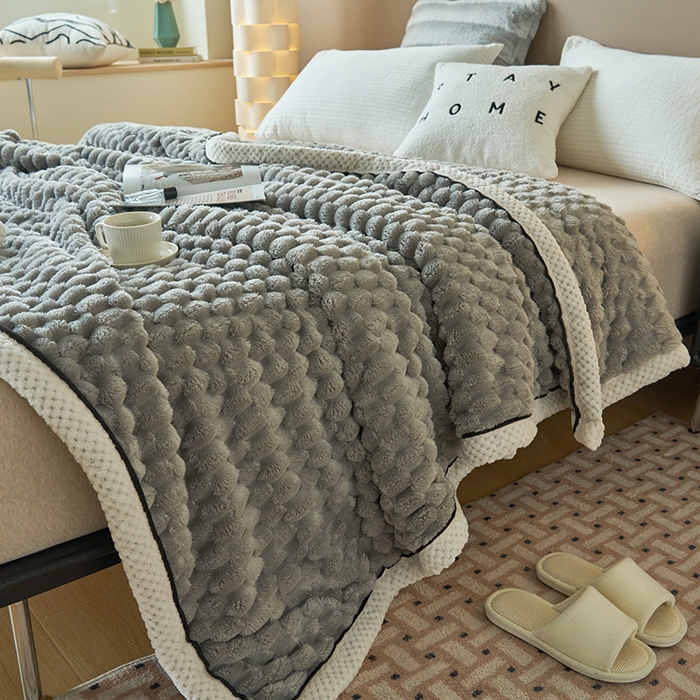 91家纺网 家纺一手货源 找家纺 乐家欣 2025新款A类金龟绒多功能毛毯高克重法莱绒牛奶绒贝贝绒保暖毛毯 绅士灰