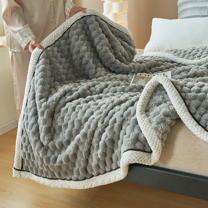 91家纺网 家纺一手货源 找家纺 乐家欣 2025新款A类金龟绒多功能毛毯高克重法莱绒牛奶绒贝贝绒保暖毛毯 绅士灰