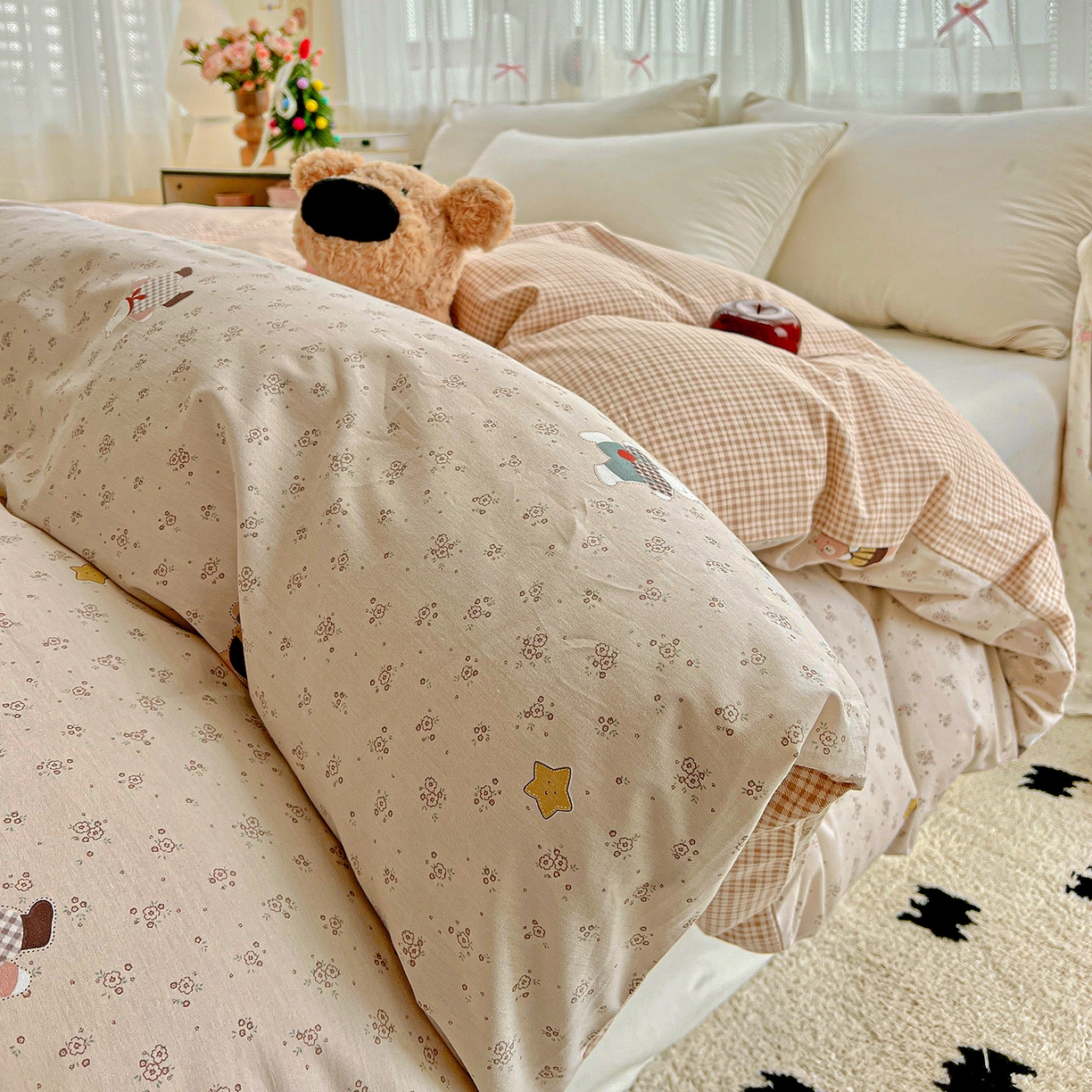 91家纺网 家纺一手货源 找家纺 依庭2025春夏新款12868全棉纯棉四件套 莱迪熊-粉