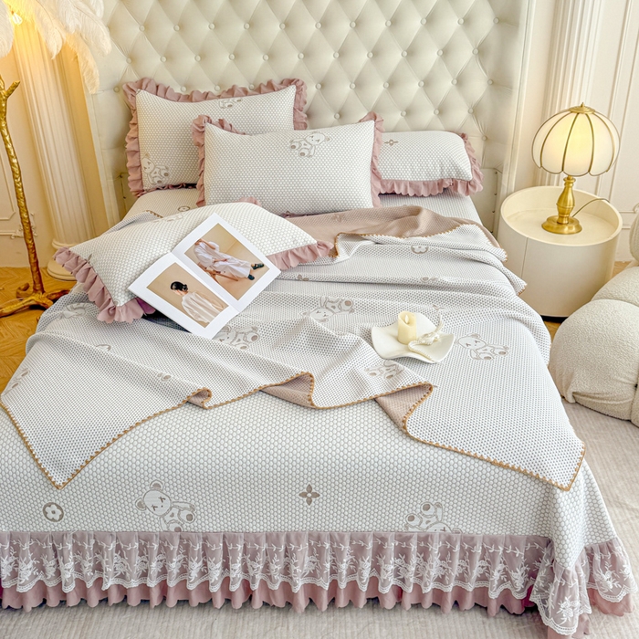 91家纺网 家纺一手货源 找家纺 （总）美莱家纺 2025新款床盖款冰豆豆凉席床裙冰丝席小冰熊夏被单件三件套四件套