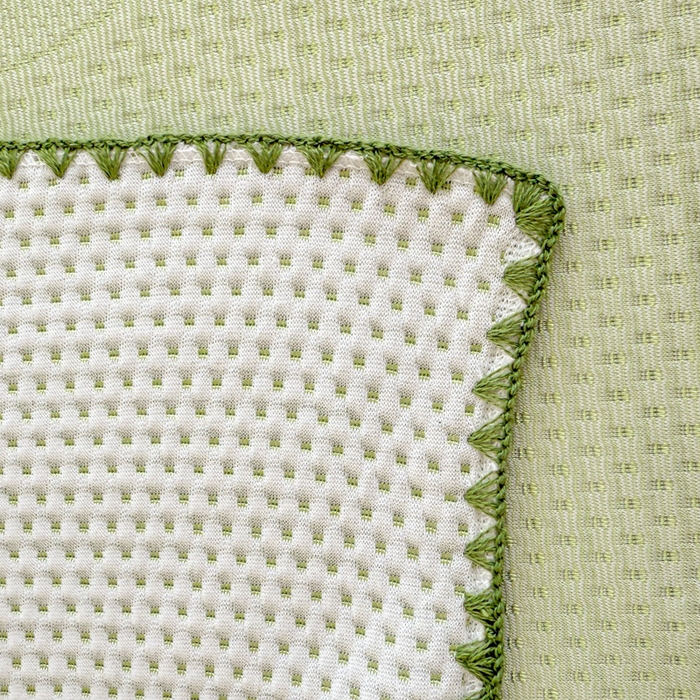 91家纺网 家纺一手货源 找家纺 美莱家纺 2025新款床盖款冰豆豆凉席床裙冰丝席小冰熊夏被单件三件套四件套 卡皮巴拉-绿