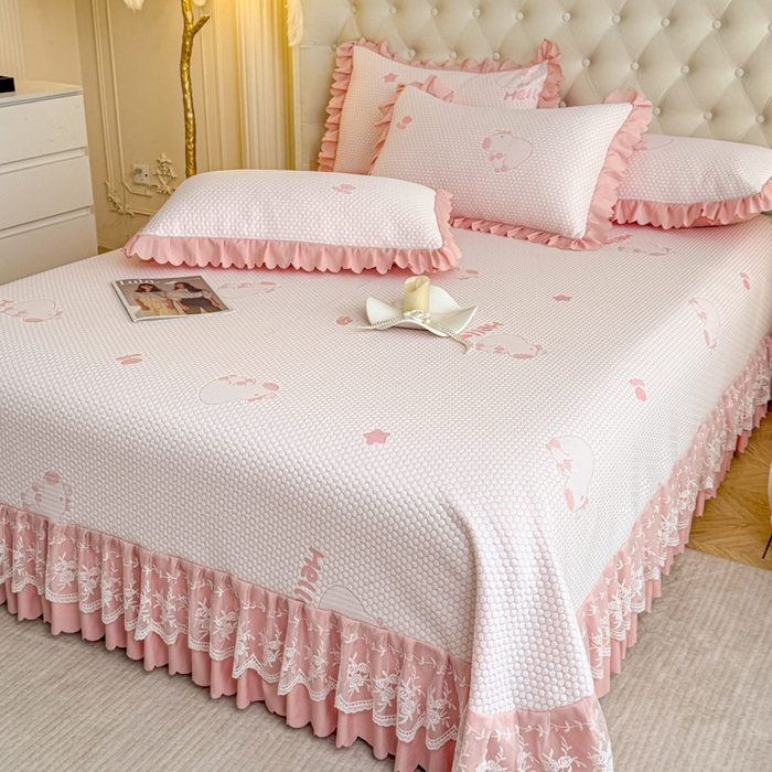 91家纺网 家纺一手货源 找家纺 美莱家纺 2025新款床盖款冰豆豆凉席床裙冰丝席小冰熊夏被单件三件套四件套 卡皮巴拉-玉