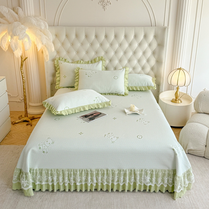 91家纺网 家纺一手货源 找家纺 美莱家纺 2025新款床盖款冰豆豆凉席床裙冰丝席小冰熊夏被单件三件套四件套 小冰熊-绿