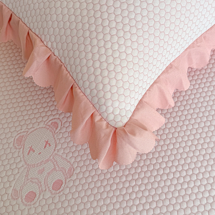 91家纺网 家纺一手货源 找家纺 美莱家纺 2025新款床盖款冰豆豆凉席床裙冰丝席小冰熊夏被单件三件套四件套 小冰熊-玉