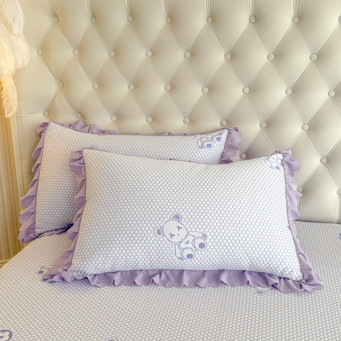 91家纺网 家纺一手货源 找家纺 美莱家纺 2025新款床盖款冰豆豆凉席床裙冰丝席小冰熊夏被单件三件套四件套 小冰熊-紫