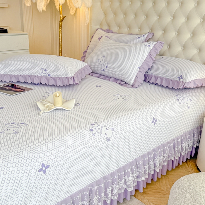 91家纺网 家纺一手货源 找家纺 美莱家纺 2025新款床盖款冰豆豆凉席床裙冰丝席小冰熊夏被单件三件套四件套 小冰熊-紫