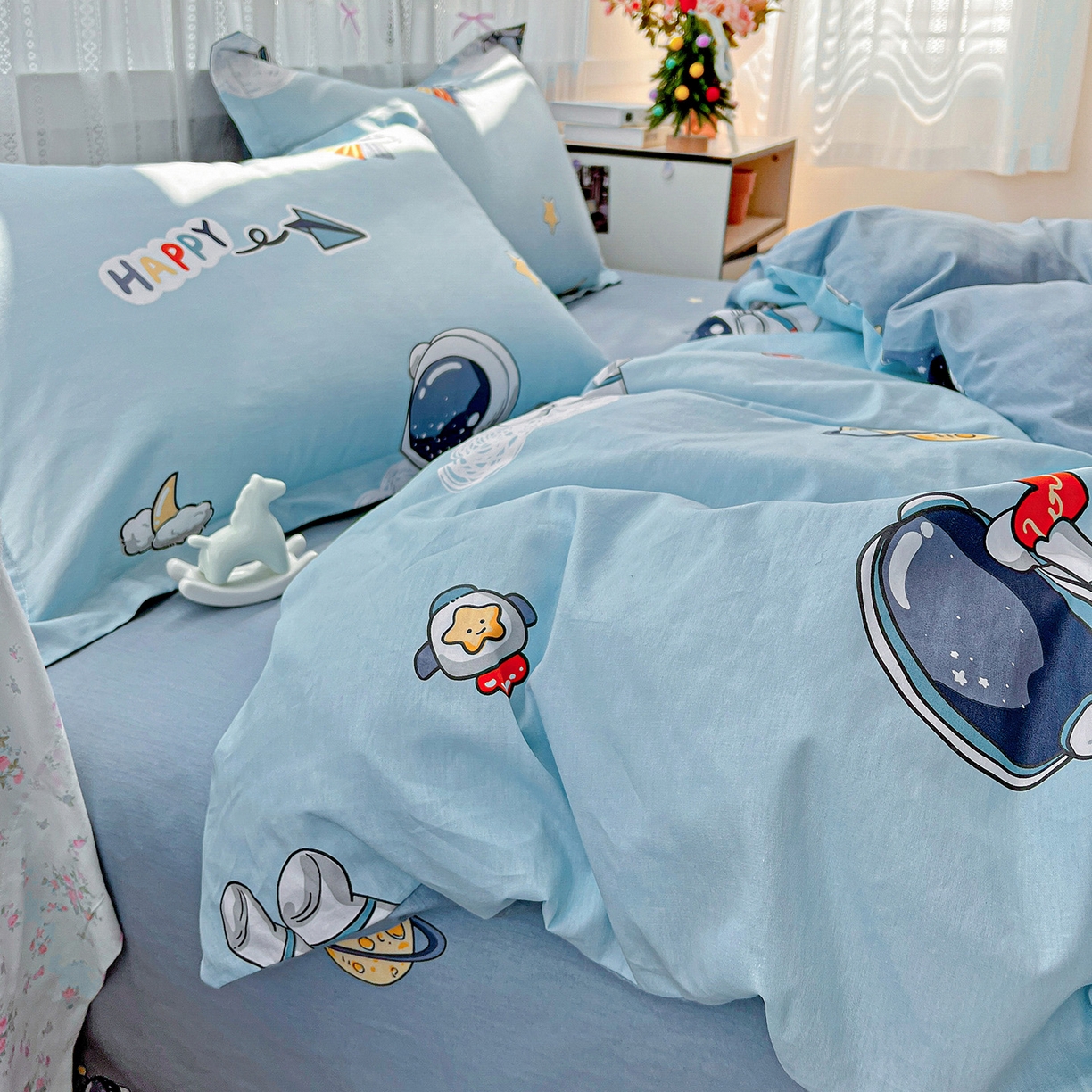 91家纺网 家纺一手货源 找家纺 依庭2025春夏新款12868全棉纯棉四件套 太空奇遇