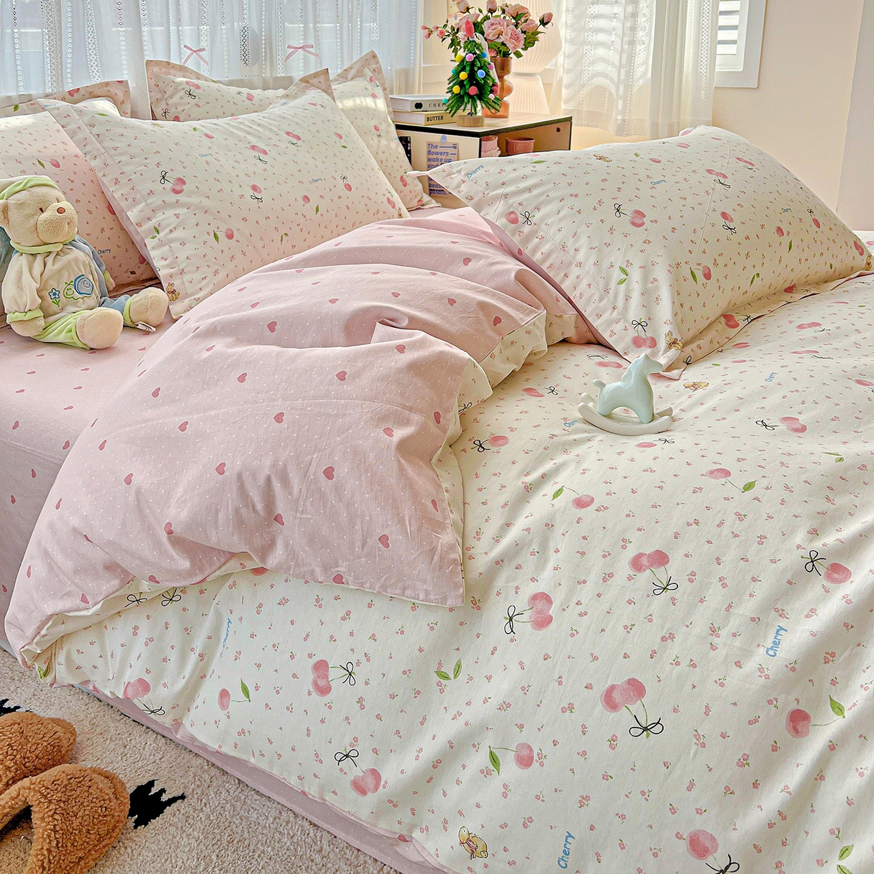 91家纺网 家纺一手货源 找家纺 依庭2025春夏新款12868全棉纯棉四件套 樱桃甜宠