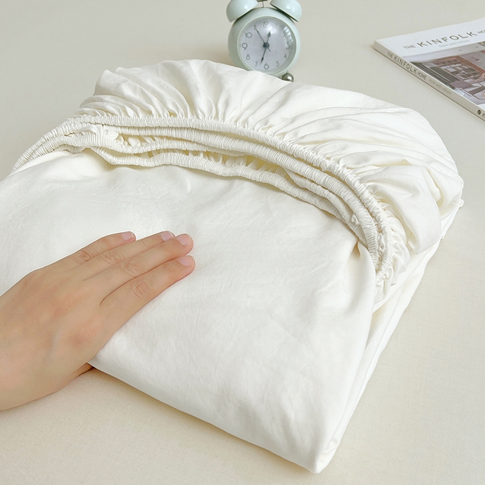 91家纺网 家纺一手货源 找家纺 卡迪熊家纺 2025新款亲肤舒适水洗m单床笠 珍珠白