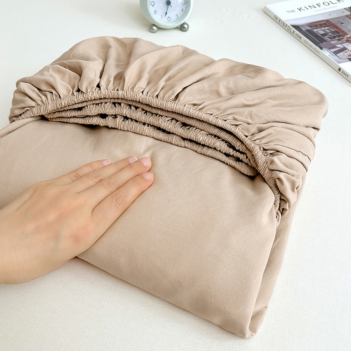 91家纺网 家纺一手货源 找家纺 卡迪熊家纺 2025新款亲肤舒适水洗m单床笠 卡其