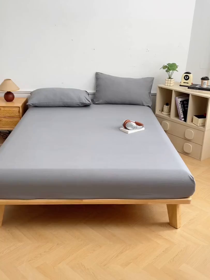 91家纺网 家纺一手货源 找家纺 卡迪熊家纺 2025新款亲肤舒适水洗m单床笠 银优灰