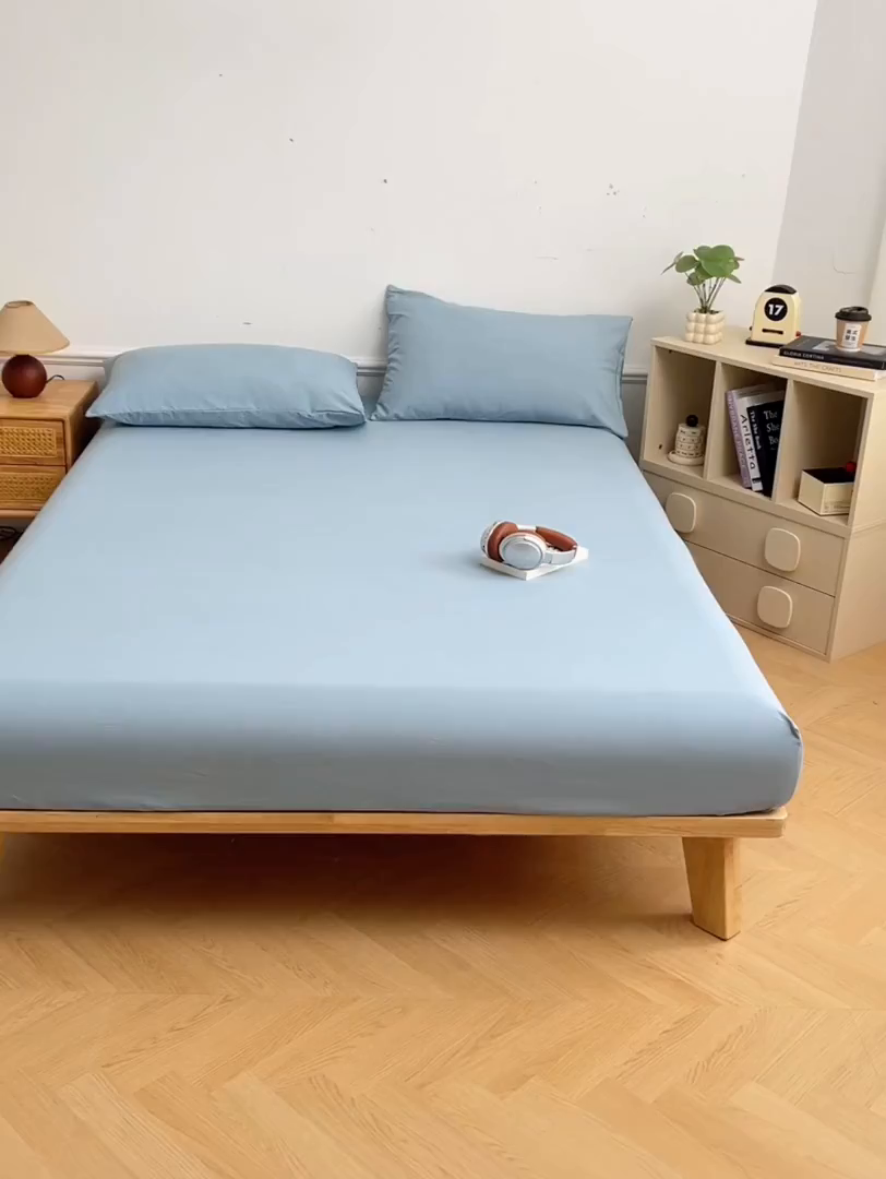 91家纺网 家纺一手货源 找家纺 卡迪熊家纺 2025新款亲肤舒适水洗m单床笠 天空蓝