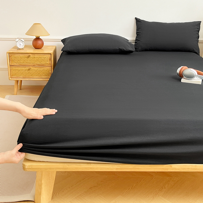 91家纺网 家纺一手货源 找家纺 卡迪熊家纺 2025新款亲肤舒适水洗m单床笠 耀夜黑