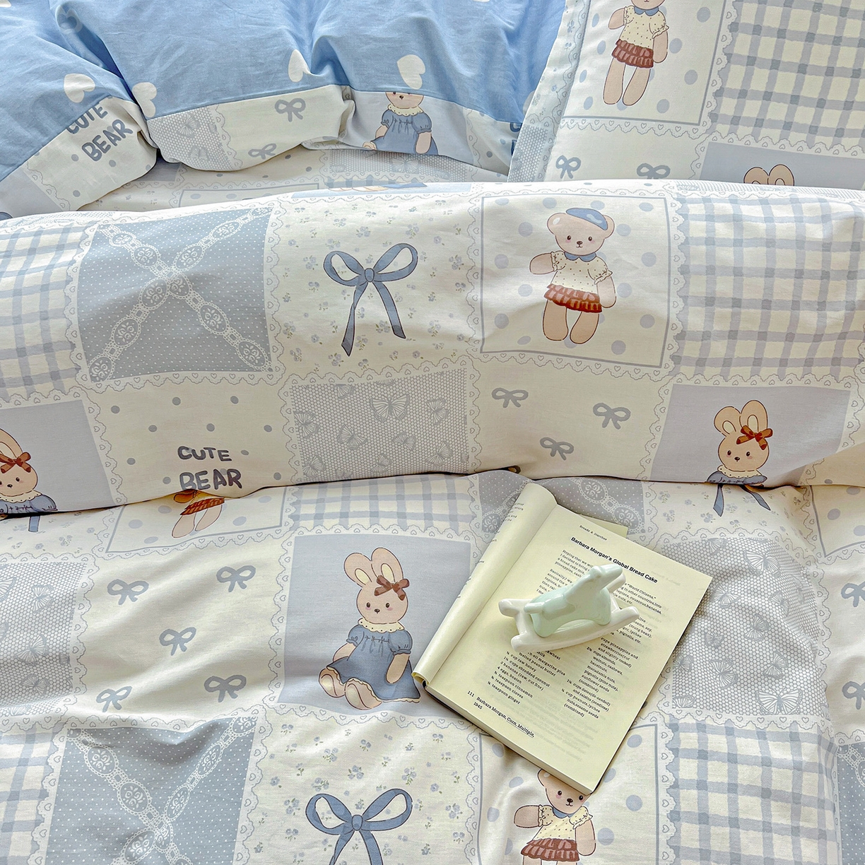 91家纺网 家纺一手货源 找家纺 依庭 2025春夏新款12868全棉纯棉印花卡通系列单被套 被套单件 海浪摇篮