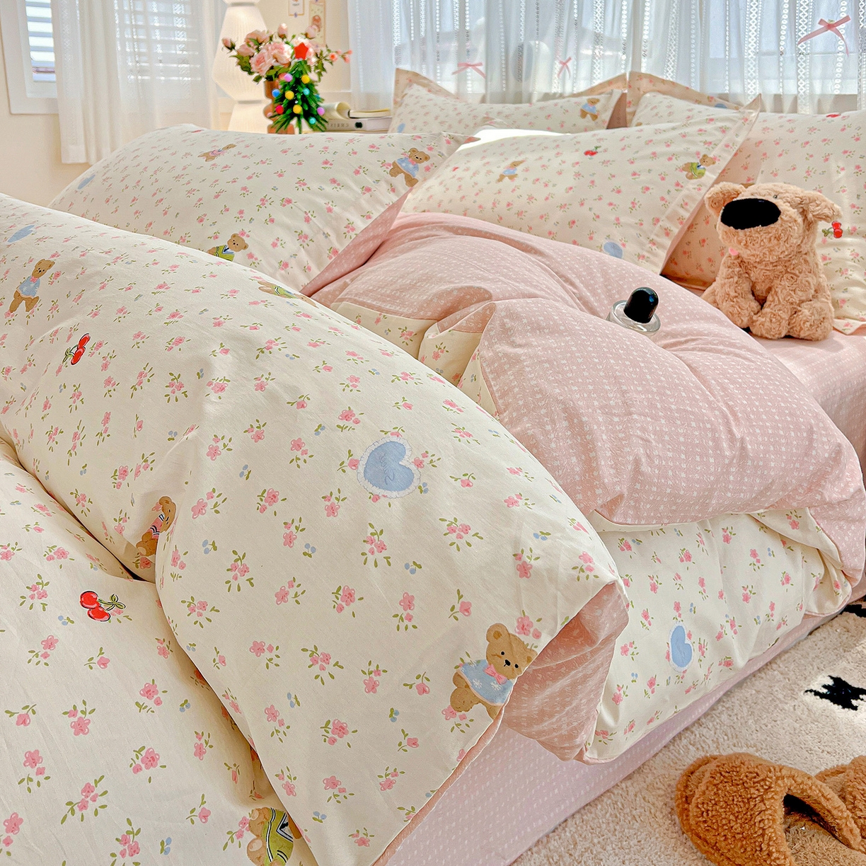 91家纺网 家纺一手货源 找家纺 依庭 2025春夏新款12868全棉纯棉印花卡通系列单被套 被套单件 小熊慕斯