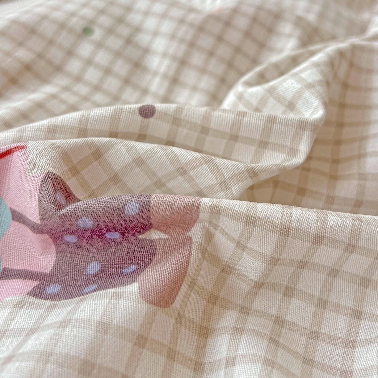 91家纺网 家纺一手货源 找家纺 依庭 2025春夏新款12868全棉纯棉印花卡通系列单被套 被套单件 小熊系铃