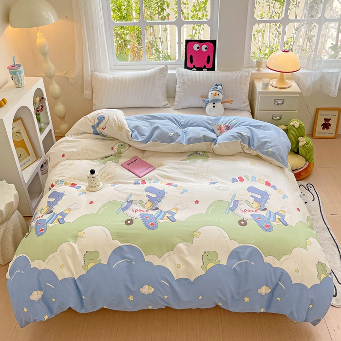 91家纺网 家纺一手货源 找家纺 依庭 2025春夏新款12868全棉纯棉印花卡通系列单被套 被套单件 小熊慕斯