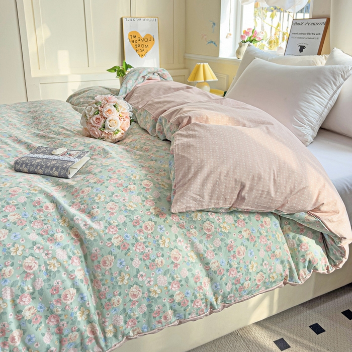 91家纺网 家纺一手货源 找家纺 依庭 2025春夏新款12868全棉纯棉印花卡通系列单被套 被套单件 小熊慕斯