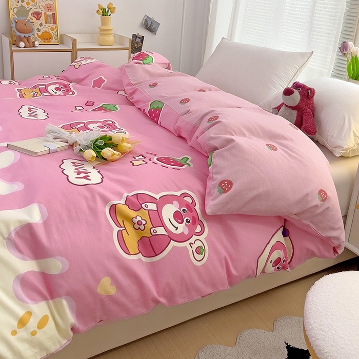 91家纺网 家纺一手货源 找家纺 依庭 2025春夏新款12868全棉纯棉印花卡通系列单被套 被套单件 小熊慕斯