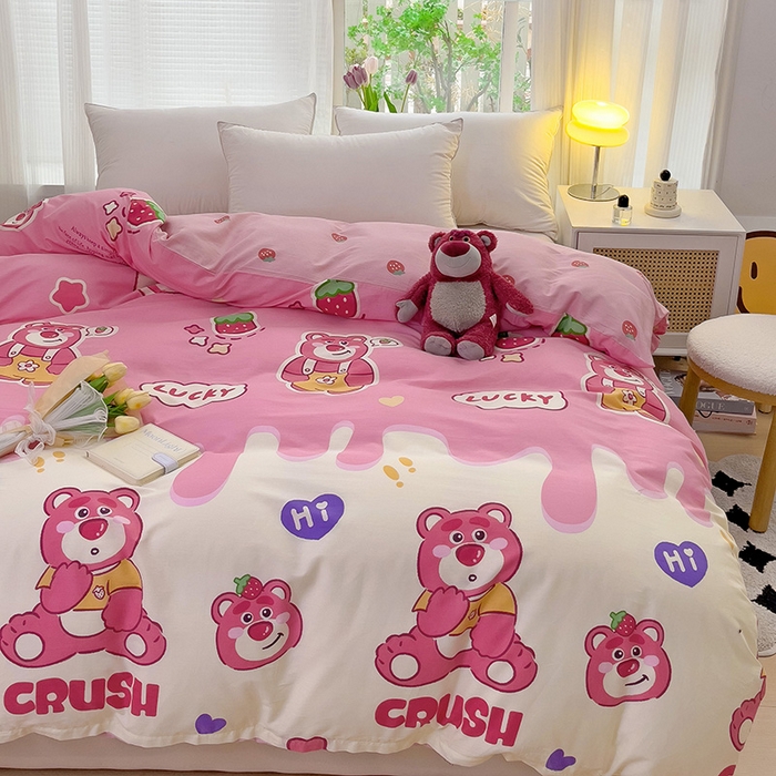 91家纺网 家纺一手货源 找家纺 依庭 2025春夏新款12868全棉纯棉印花卡通系列单被套 被套单件 小熊慕斯