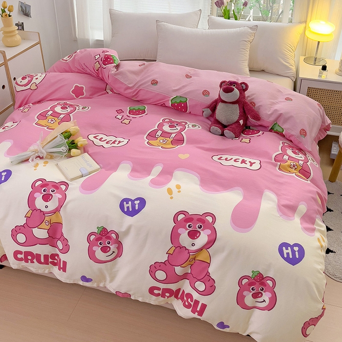 91家纺网 家纺一手货源 找家纺 依庭 2025春夏新款12868全棉纯棉印花卡通系列单被套 被套单件 小熊慕斯