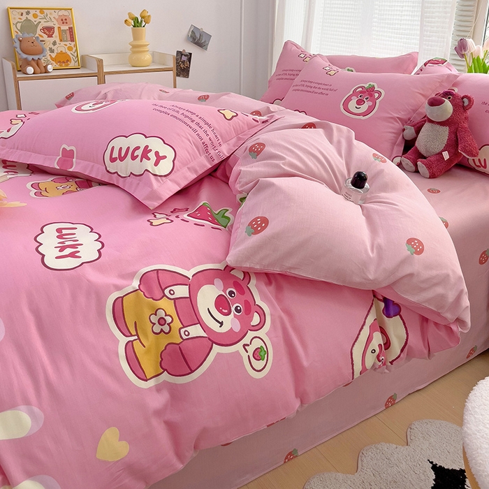 91家纺网 家纺一手货源 找家纺 依庭 2025春夏新款12868全棉纯棉印花卡通系列单被套 被套单件 小熊慕斯