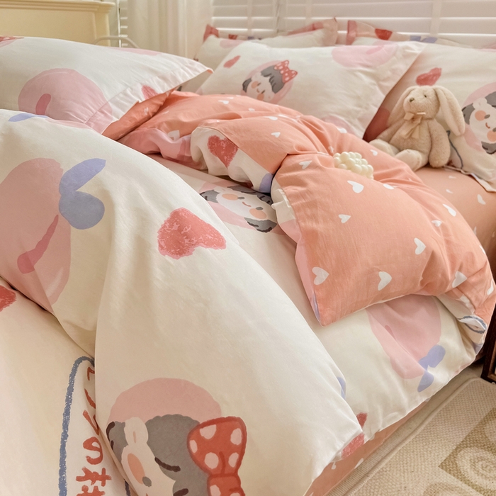 91家纺网 家纺一手货源 找家纺 依庭 2025春夏新款12868全棉纯棉印花卡通系列单被套 被套单件 小熊慕斯