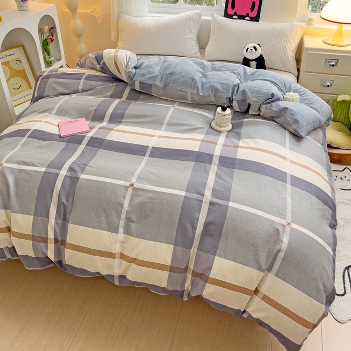 91家纺网 家纺一手货源 找家纺 依庭 2025春夏新款12868全棉纯棉印花卡通系列单被套 被套单件 小熊慕斯