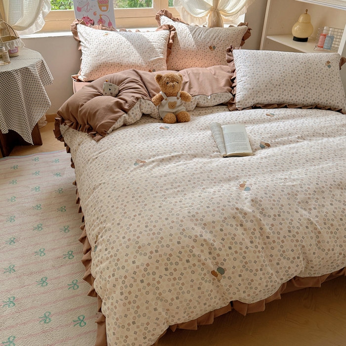 91家纺网 家纺一手货源 找家纺 韩巢家纺 2025新款针织双层纱花边款被套直播热销款四件套学生宿舍床单三件套-（提供卖家秀）四叶草