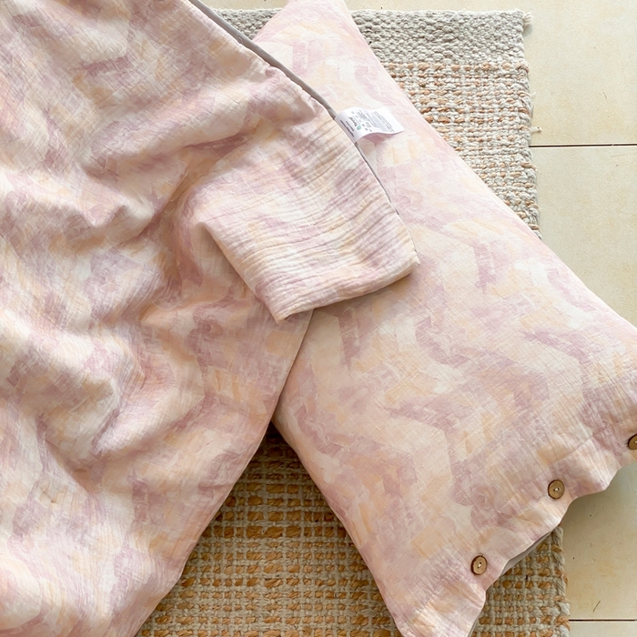 91家纺网 家纺一手货源 找家纺 （总）赫帛 2025新款60支全棉双层纱夏被-云岫霓裳