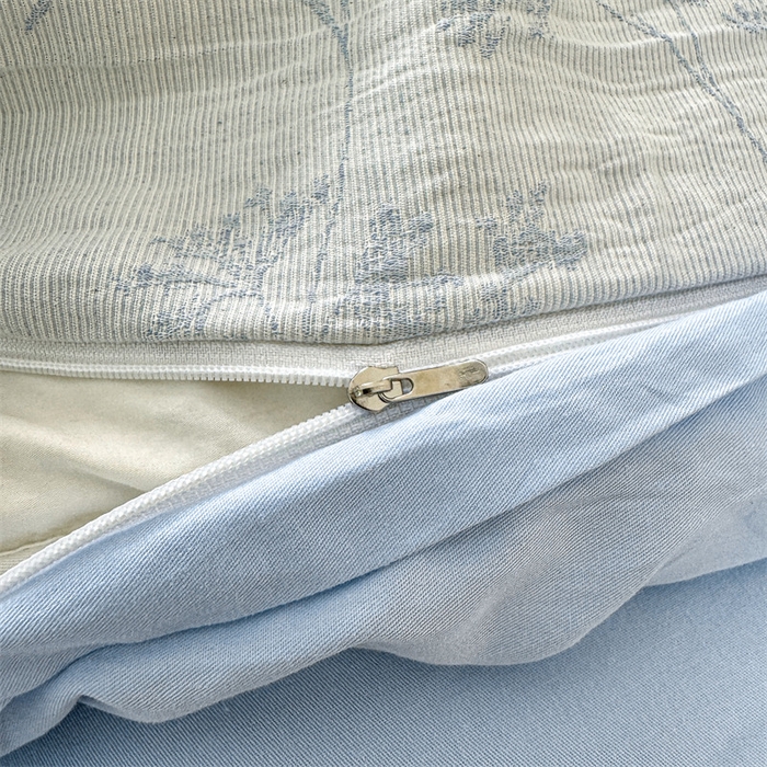 91家纺网 家纺一手货源 找家纺 灰鲸2025新款A类全棉三层纱色织提花系列四件套 初春-蓝